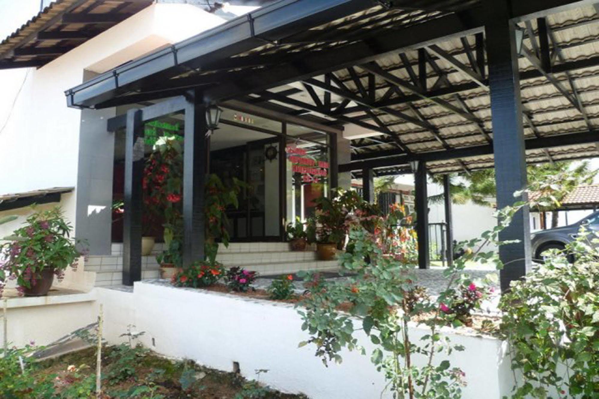 Country Lodge Resort Brinchang Exterior photo